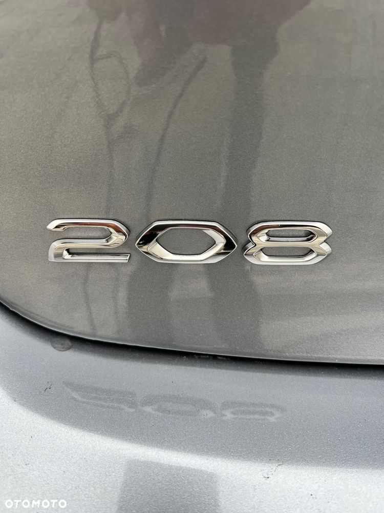 Peugeot 208 PureTech 100 EAT8 Allure Pack - 32