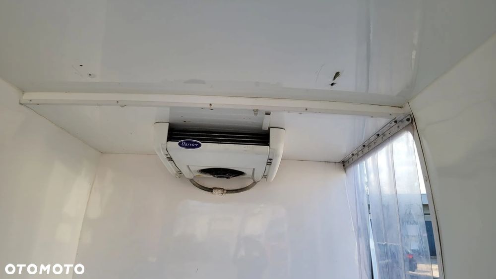 Mercedes-Benz Sprinter - 14