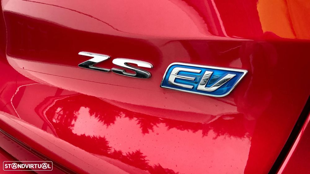 MG ZS EV 72.6 kWh Luxury - 43