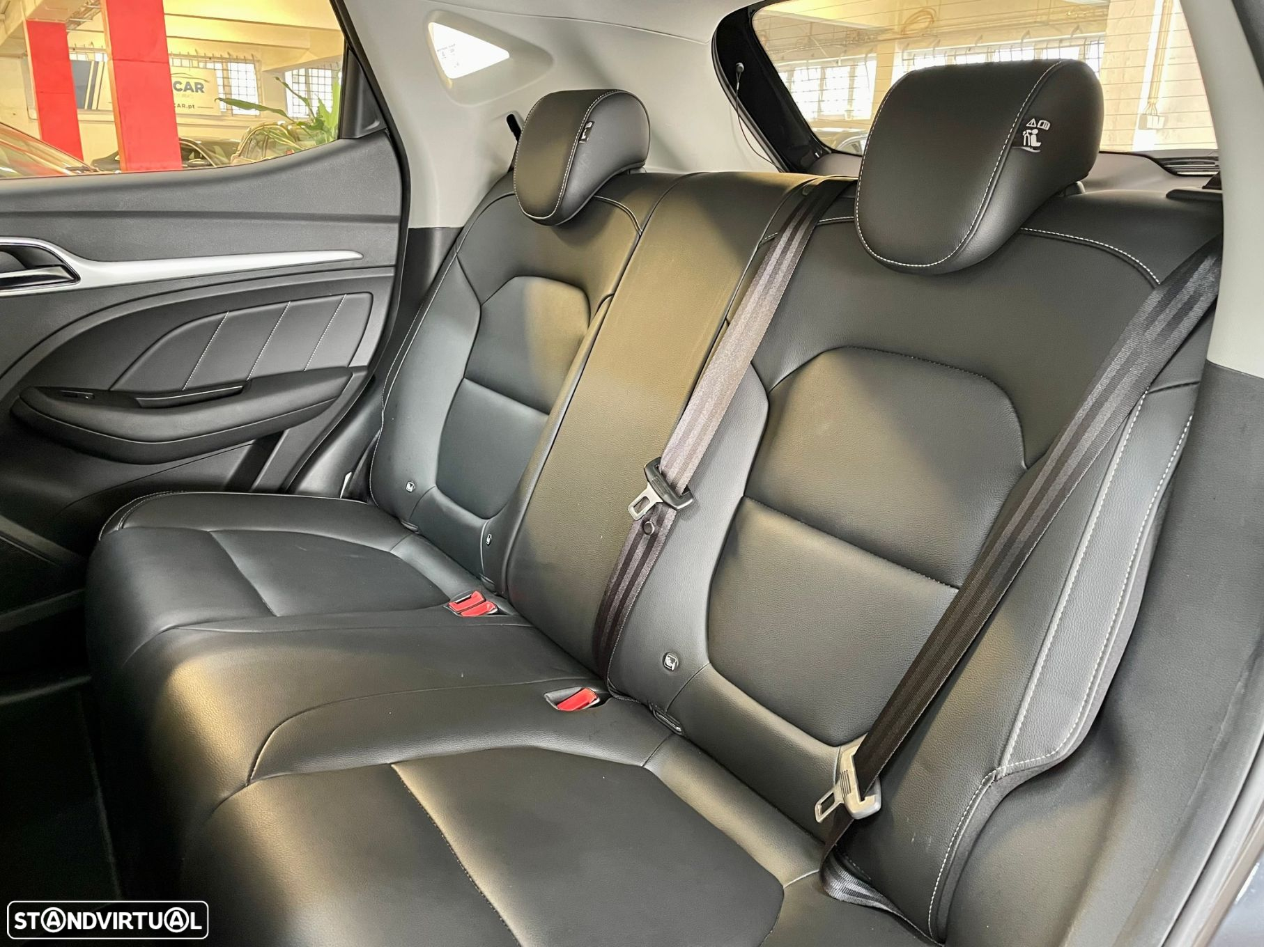 MG ZS EV 44.5 kWh Luxury - 30