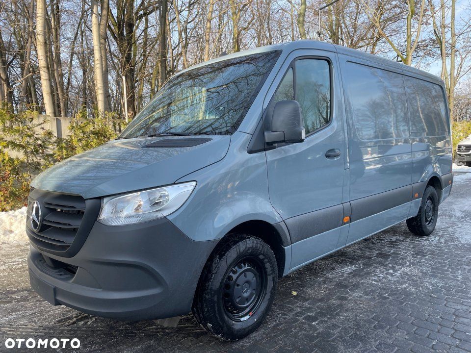 Mercedes-Benz Sprinter - 1