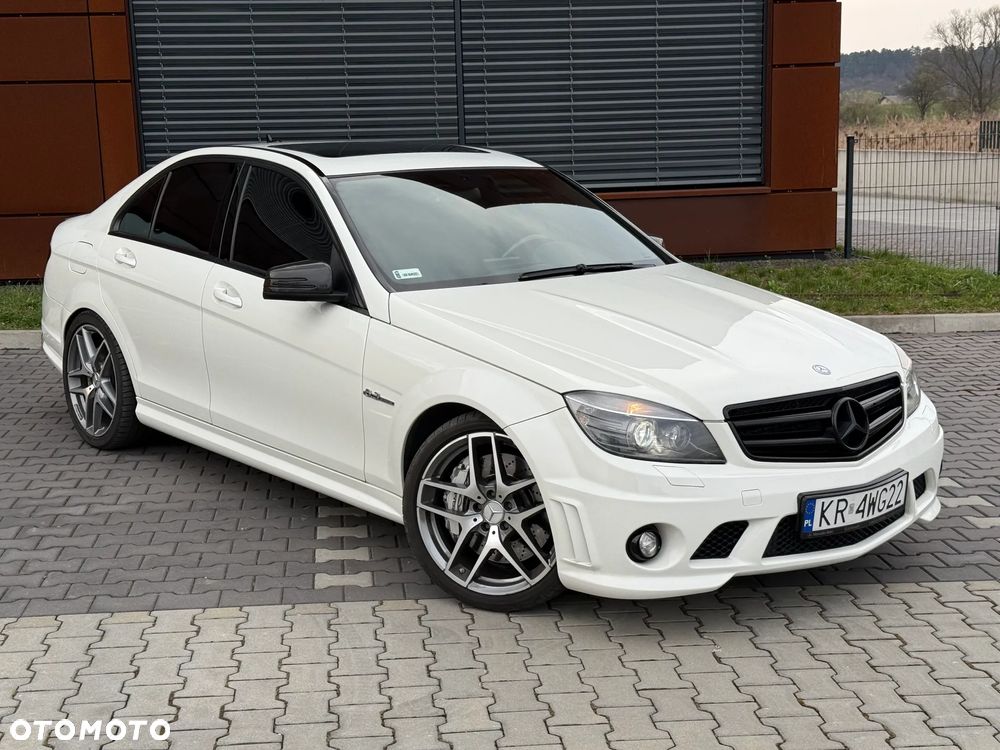 Mercedes-Benz Klasa C 63 AMG 7G-TRONIC - 19