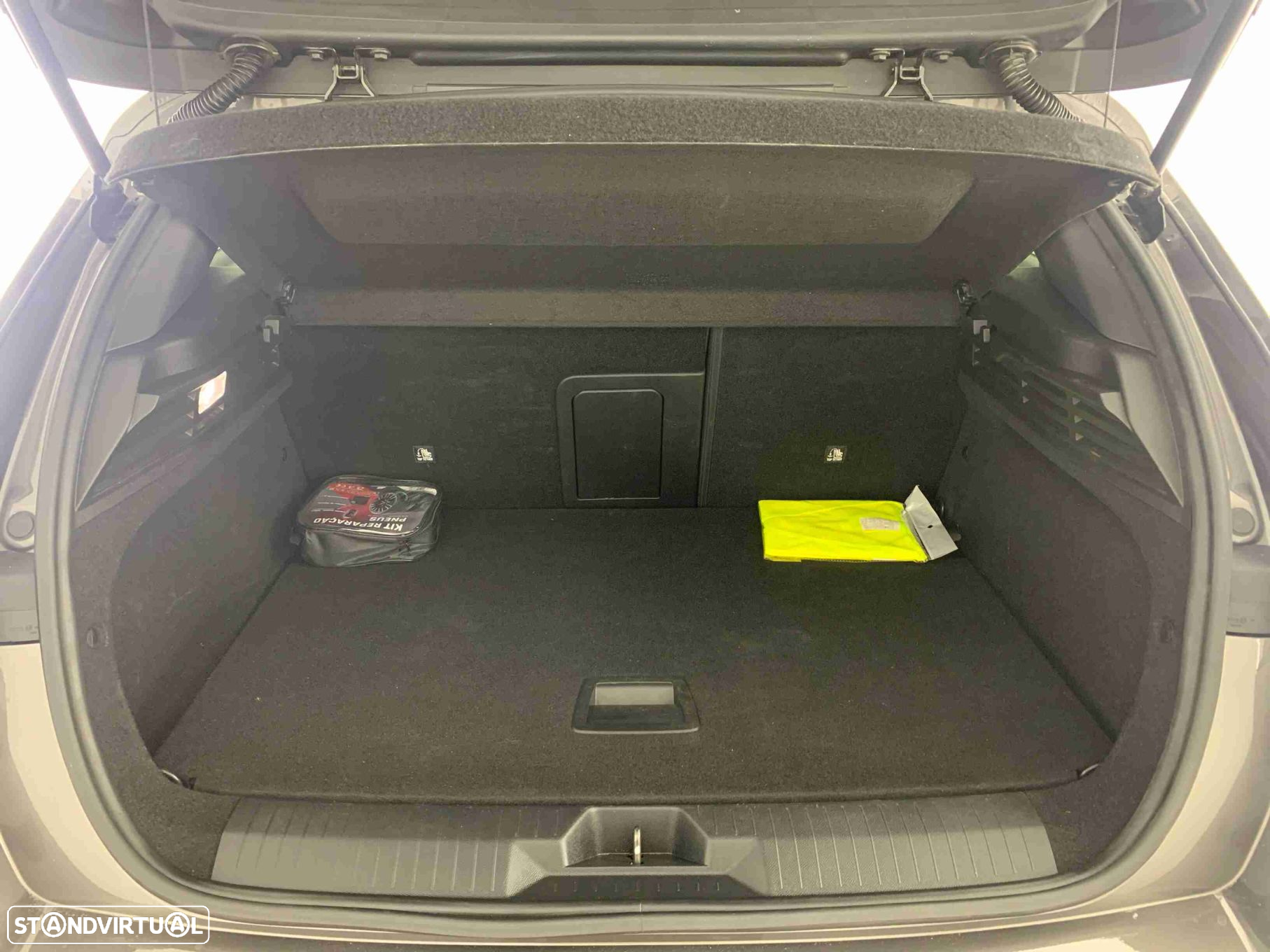 Opel Astra 1.2 T Elegance - 14