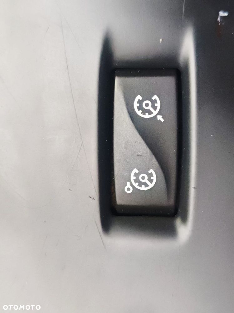 Renault Megane ENERGY dCi 110 Start & Stop Paris Business - 37