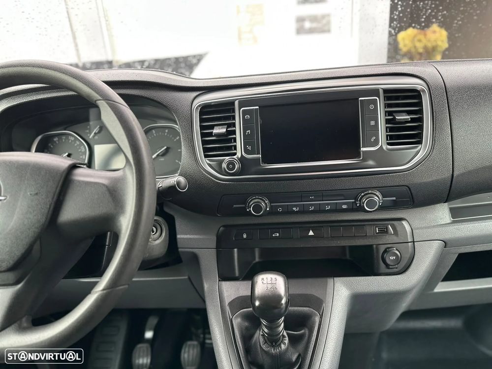 Opel Vivaro 1.5 - 14