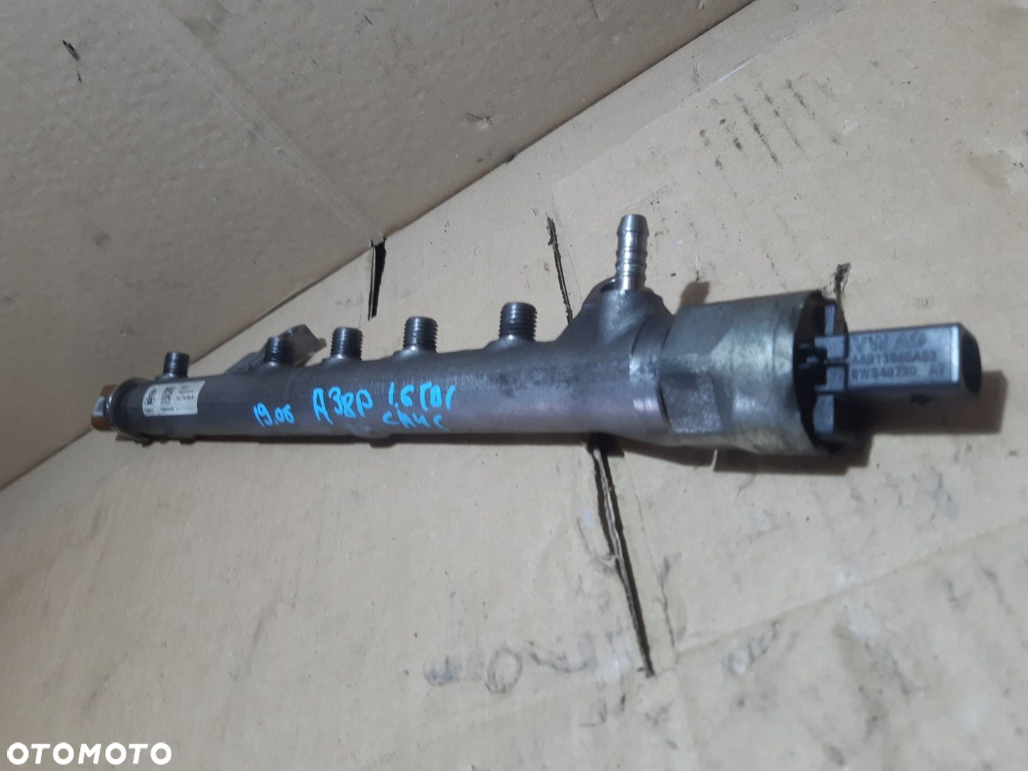 AUDI A3 8P LIFT 1.6 TDI LISTWA WTRYSKOWA CZUJNIKI 03L906054A 03L130089B - 10
