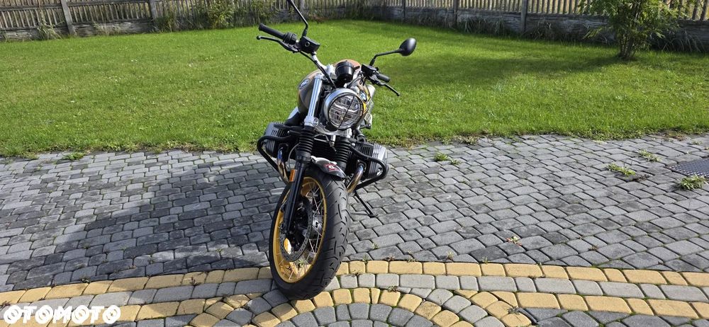 BMW R - 6