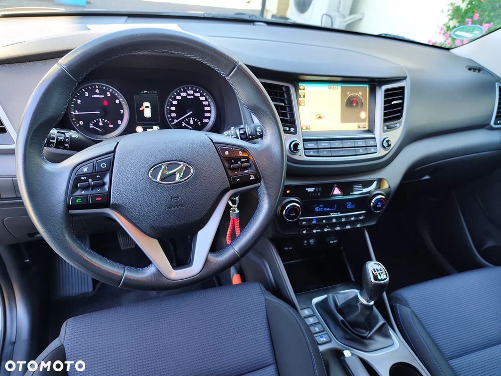 Hyundai Tucson blue 1.6 GDi 2WD Navi - 18