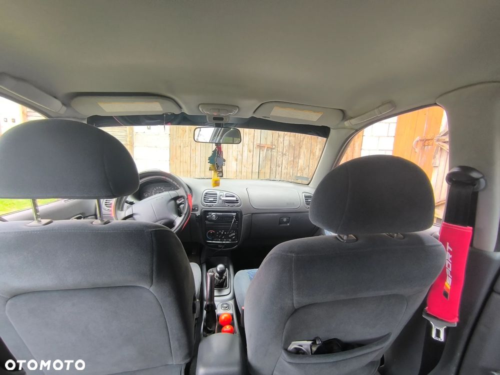 Daewoo Nubira 1.6 SX - 9