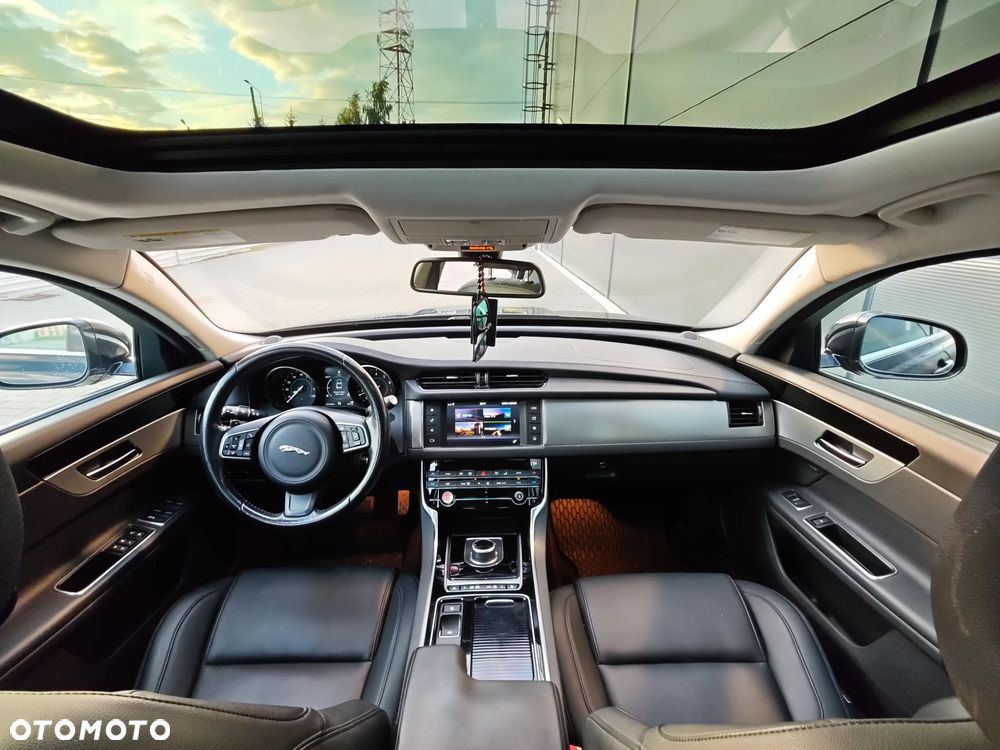Jaguar XF 3.0 V6 AWD Prestige - 14