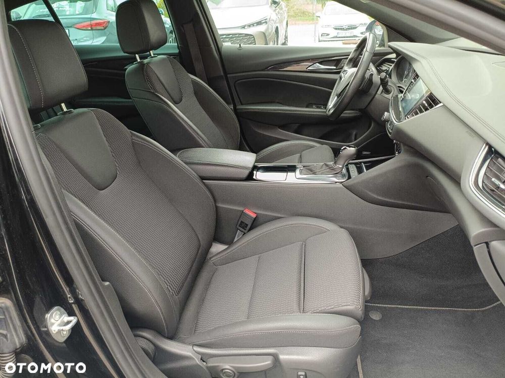 Opel Insignia 2.0 CDTI 4x4 GSi S&S - 12