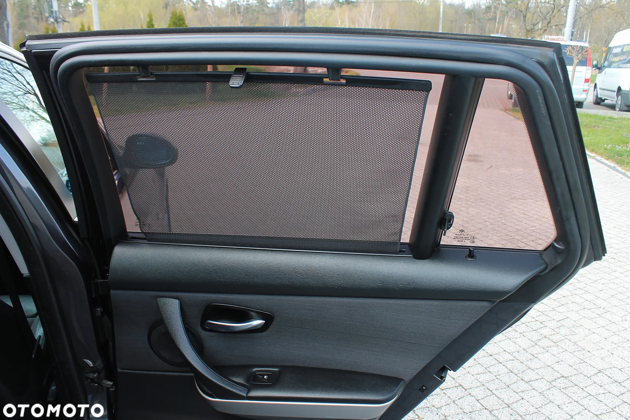 BMW Seria 3 325i Touring - 23