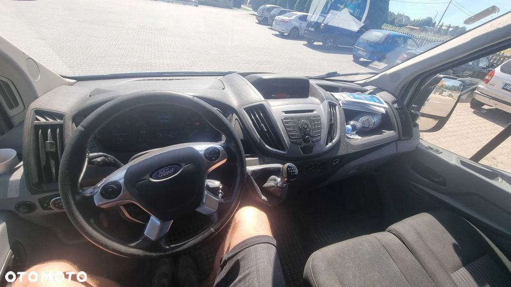 Ford Transit - 9