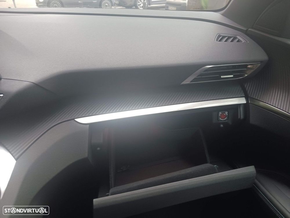 Peugeot 5008 1.5 BlueHDi Allure Pack EAT8 - 22