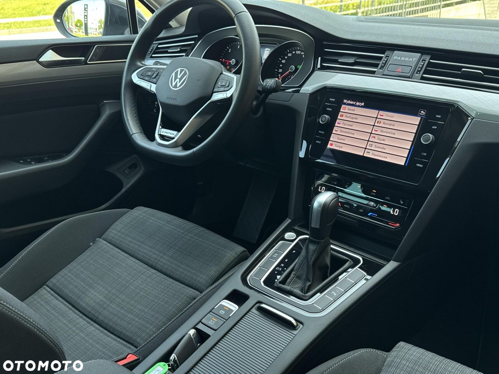 Volkswagen Passat 2.0 TDI Business DSG - 17