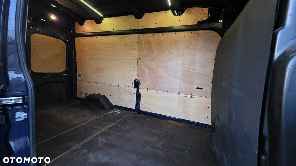 Ford Transit - 14
