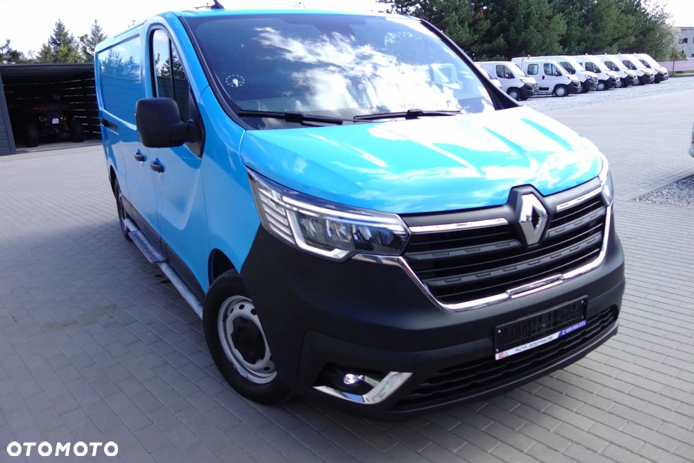 Renault Trafic Automat 2.0 DCI 150 KM Long Klima Kamera - 25