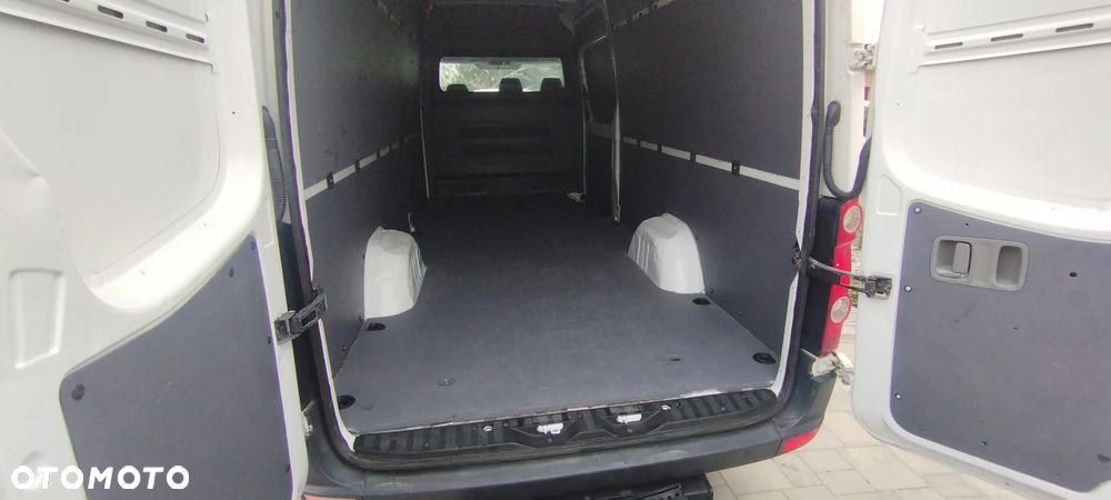 Volkswagen Crafter - 12