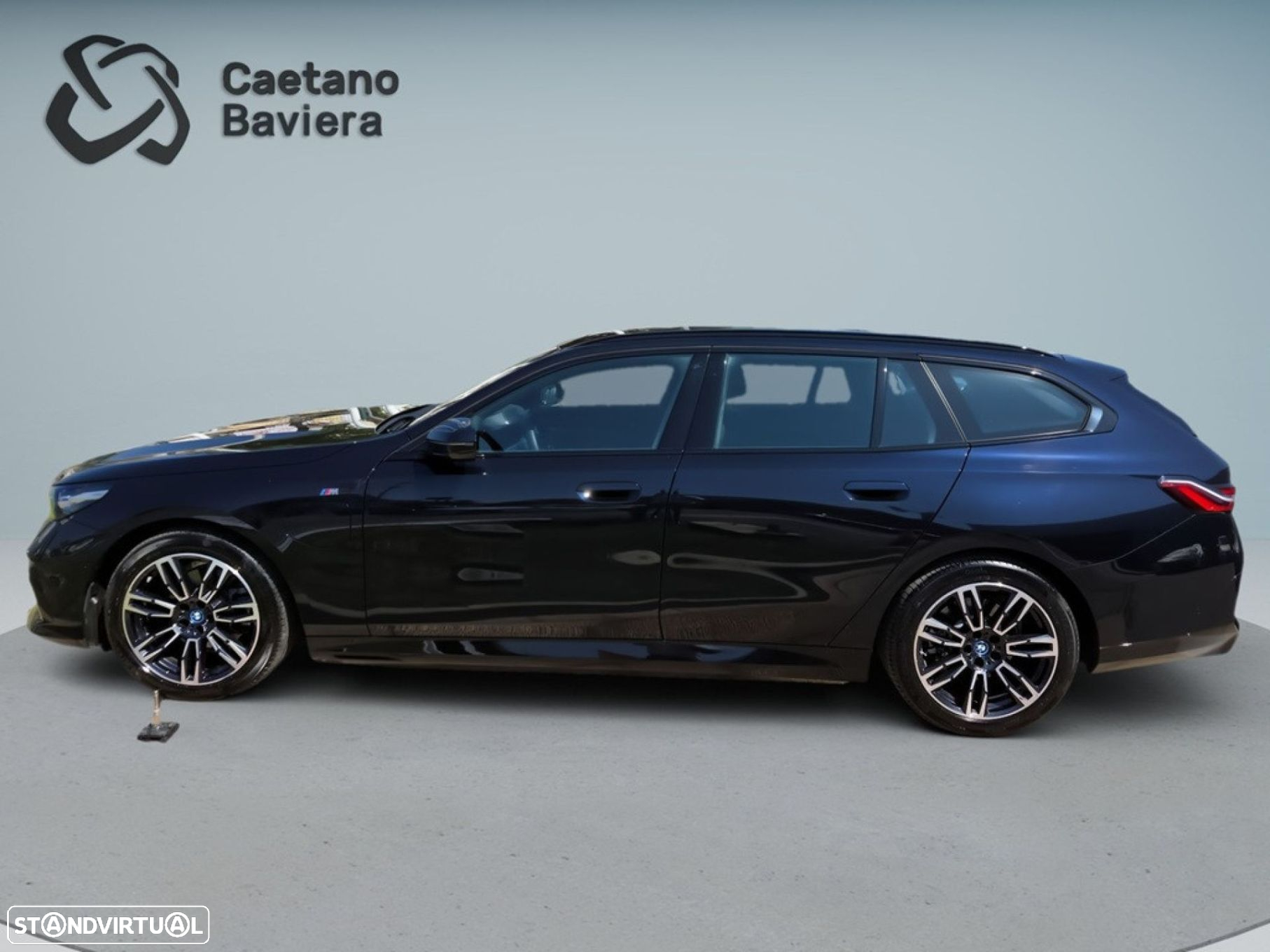BMW 530 e Pack Desportivo M - 5