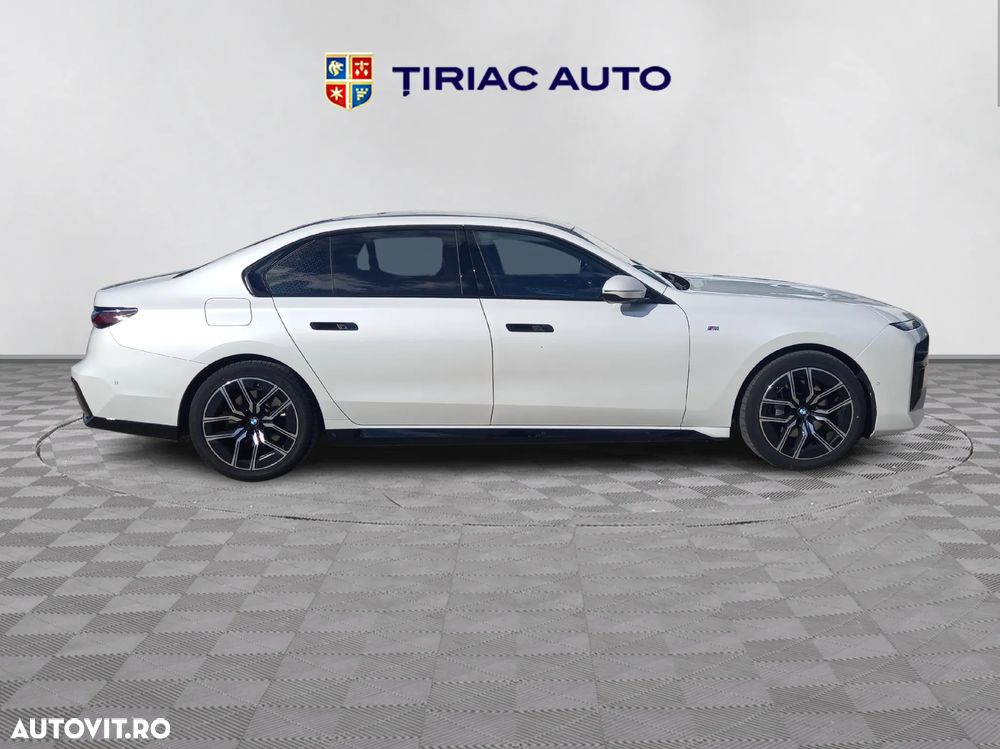 BMW Seria 7 740d xDrive MHEV - 6