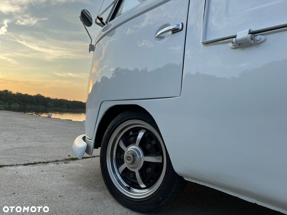 Volkswagen Transporter - 13