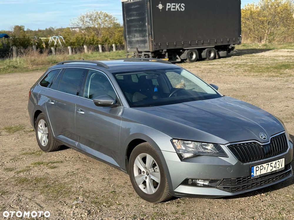Skoda Superb 1.6 TDI Style - 3