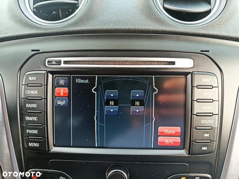 Ford Mondeo 2.0 TDCi Titanium - 30
