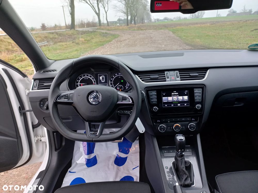 Skoda Octavia 2.0 TDI RS DSG - 14