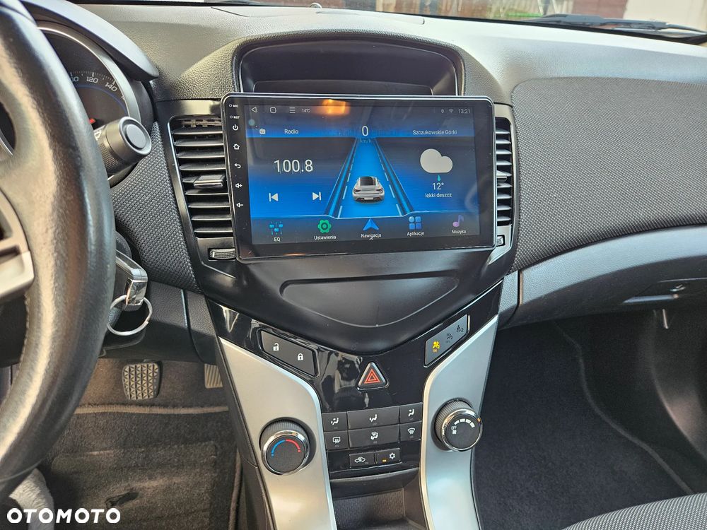 Chevrolet Cruze 1.8 LT - 19