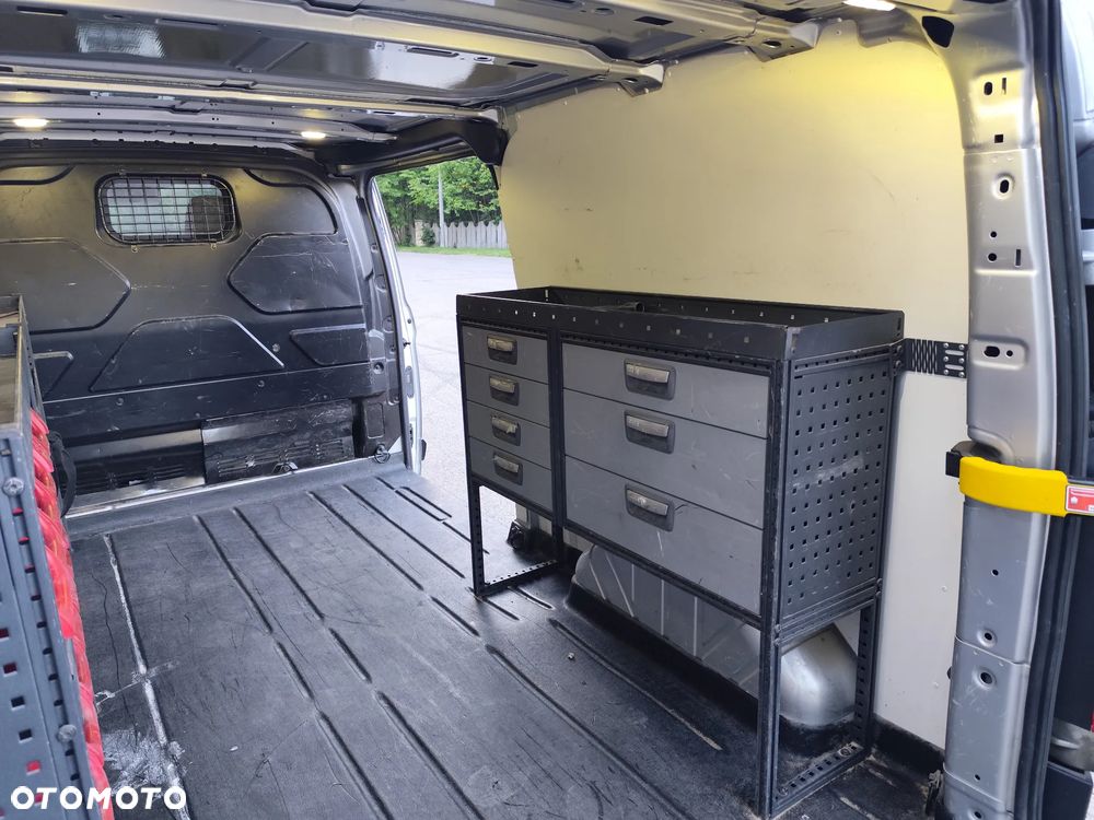 Ford Transit Custom - 16