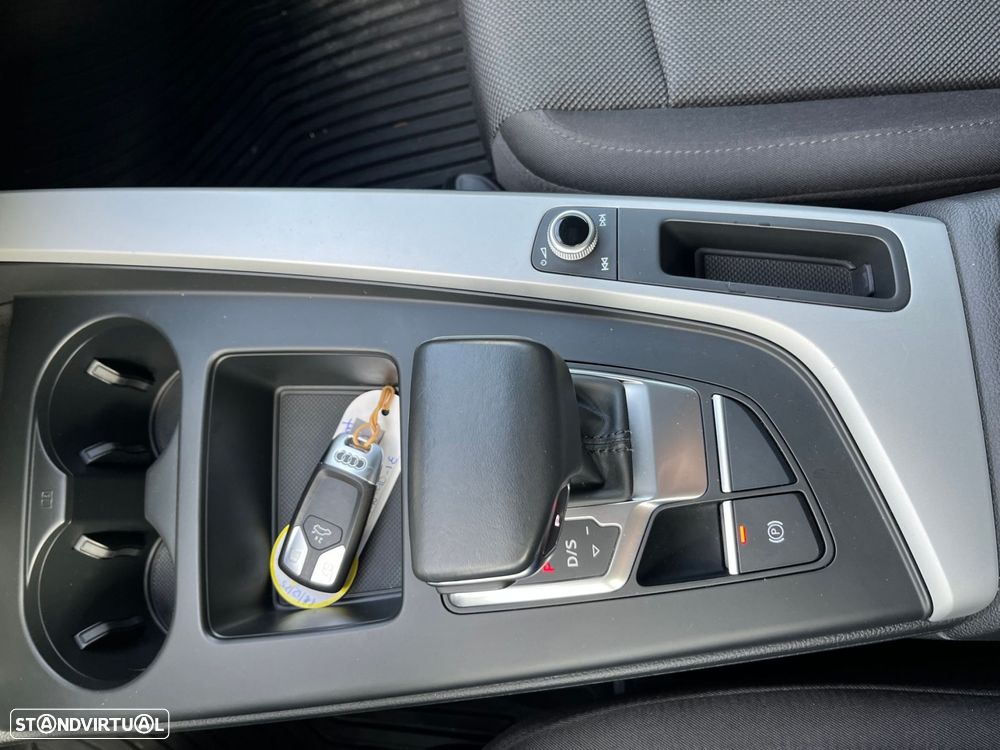 Audi A4 Avant 30 TDI S line S tronic - 20