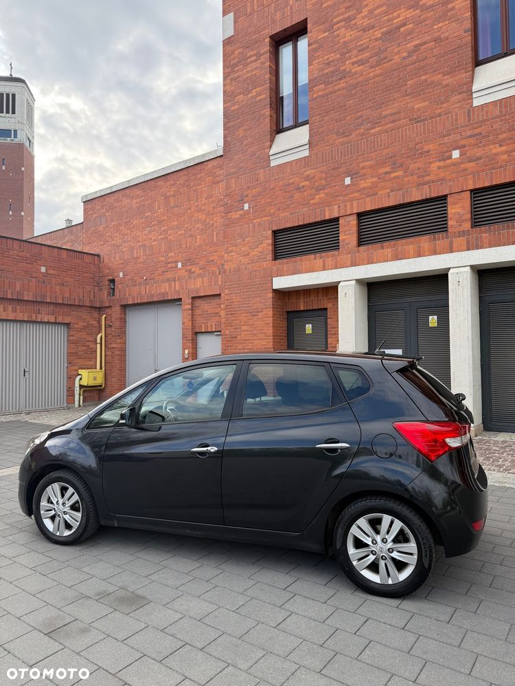 Hyundai ix20 1.4 Classic + - 29