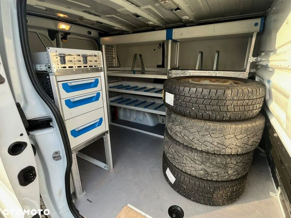 Renault Trafic - 17
