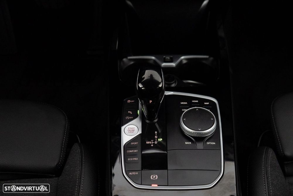 BMW 118 i Line Sport Auto - 24