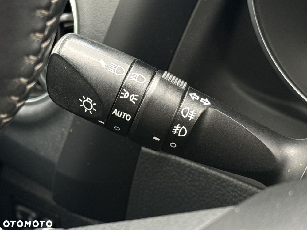 Toyota Auris - 19