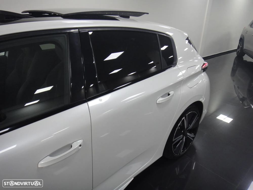 Peugeot 308 180 e-EAT8 GT - 11