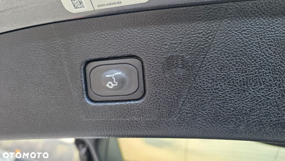 Ford Edge 2.0 EcoBlue Twin-Turbo 4WD ST-Line - 19