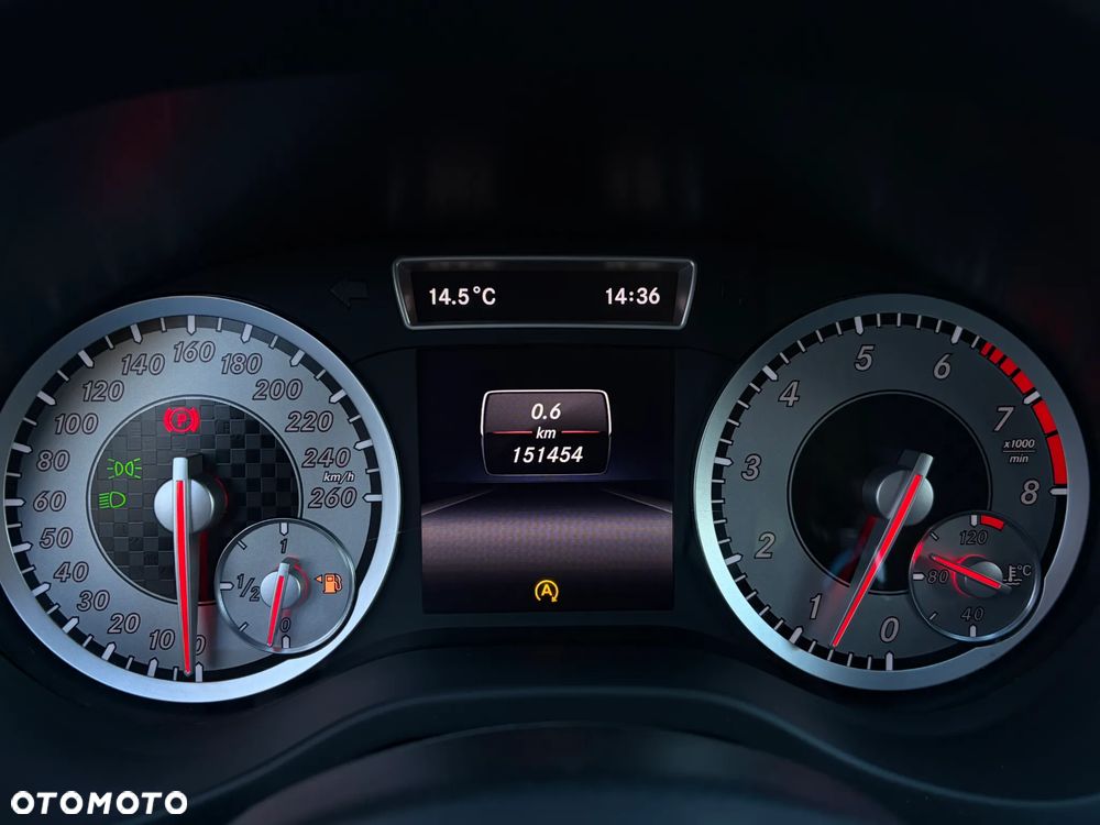 Mercedes-Benz Klasa A 200 (BlueEFFICIENCY) Urban - 21