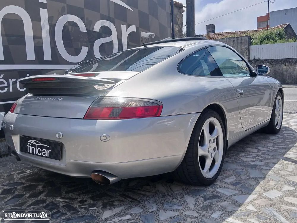 Porsche 911 Carrera Coupé — fotografia 31