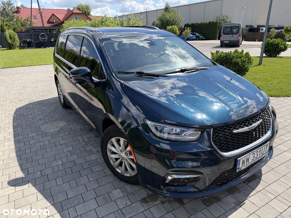 Chrysler Pacifica - 5