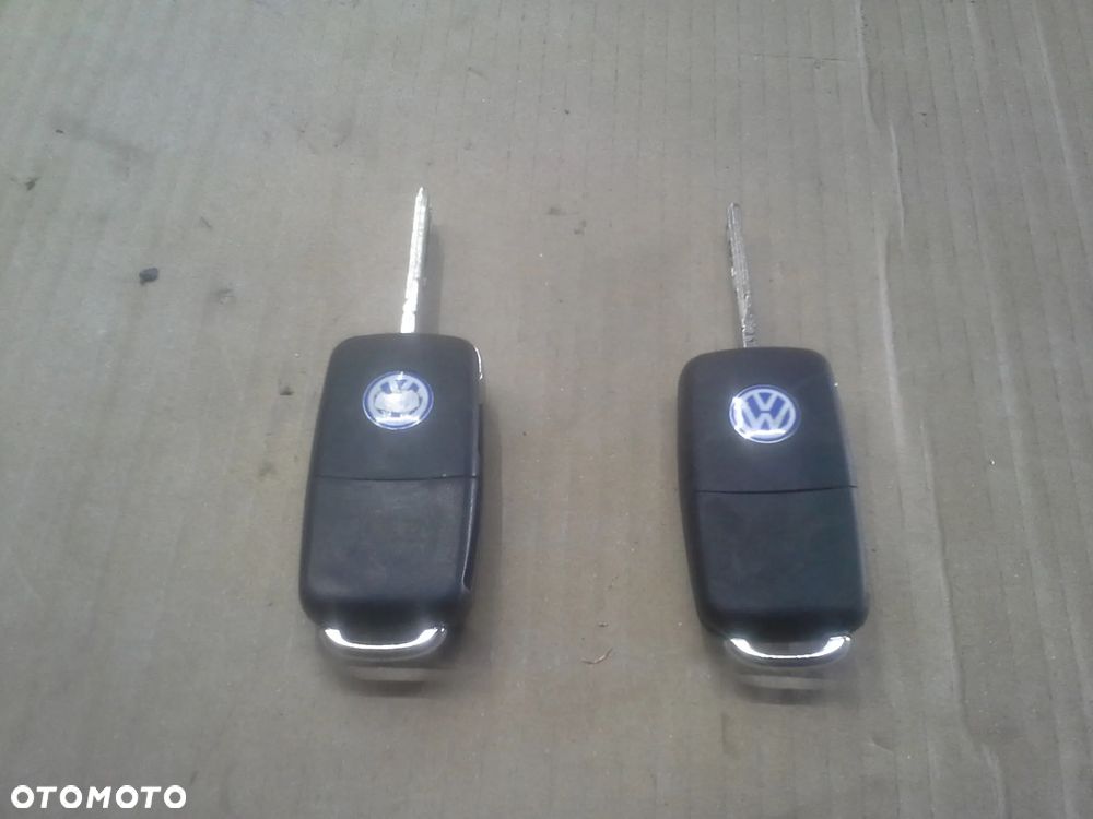 Volkswagen Polo 9n 1.4 16V zestaw startowy komputer 036906034DE  IAW4MV.DE moduły stacyjka dwa klucze i inne - 12