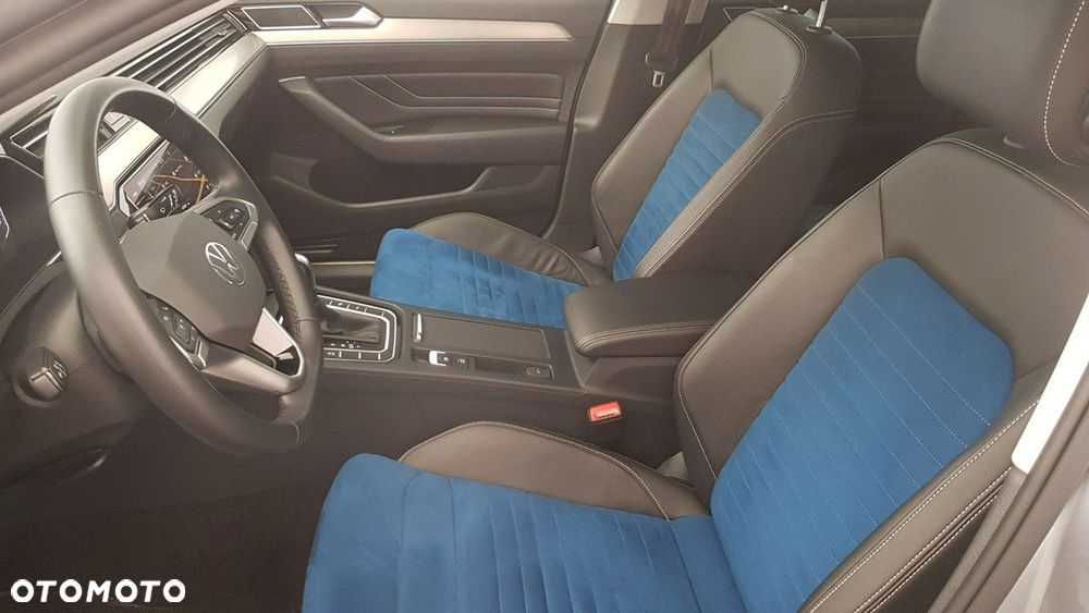 Volkswagen Passat - 16