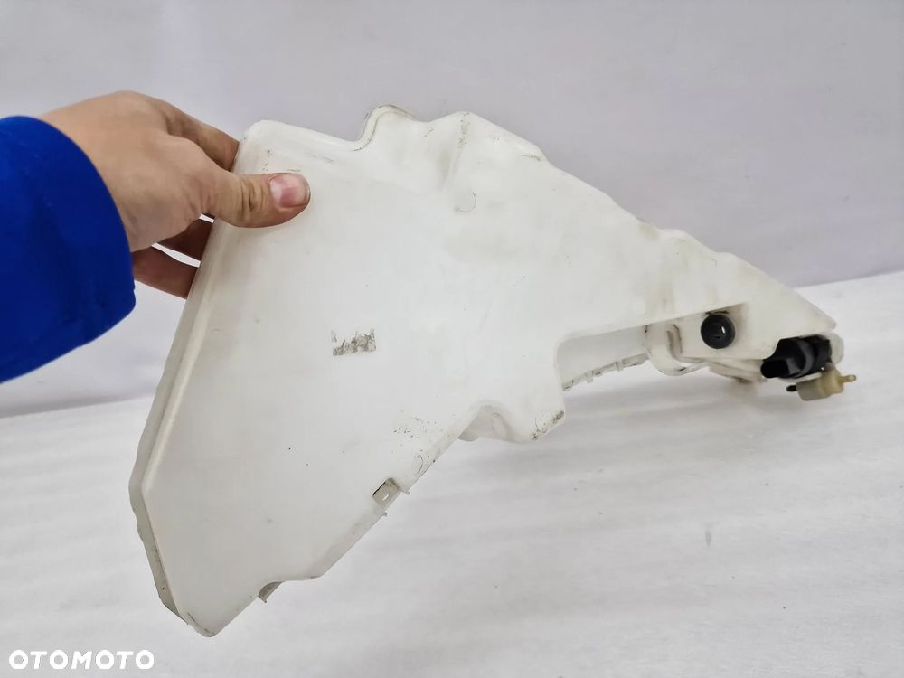 AUDI A6 C6 / C6 LIFT 4F0 04-11 ZBIORNICZEK SPRYSKIWACZY POD XENON , NR 4F0955453 , NR AUKCJI ZS28 - 10