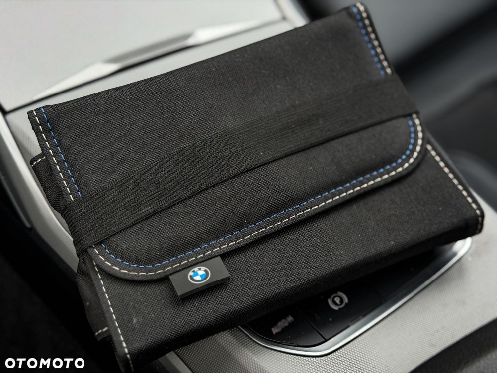 BMW Seria 3 318d Edition Luxury Line Purity - 35