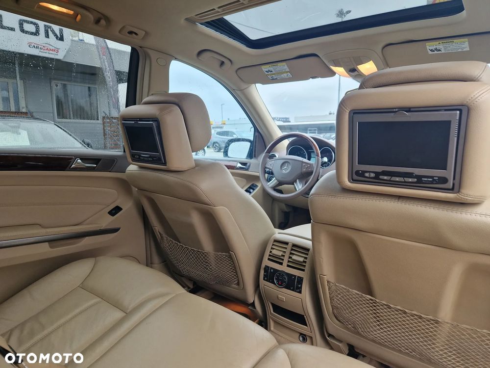 Mercedes-Benz GL - 37