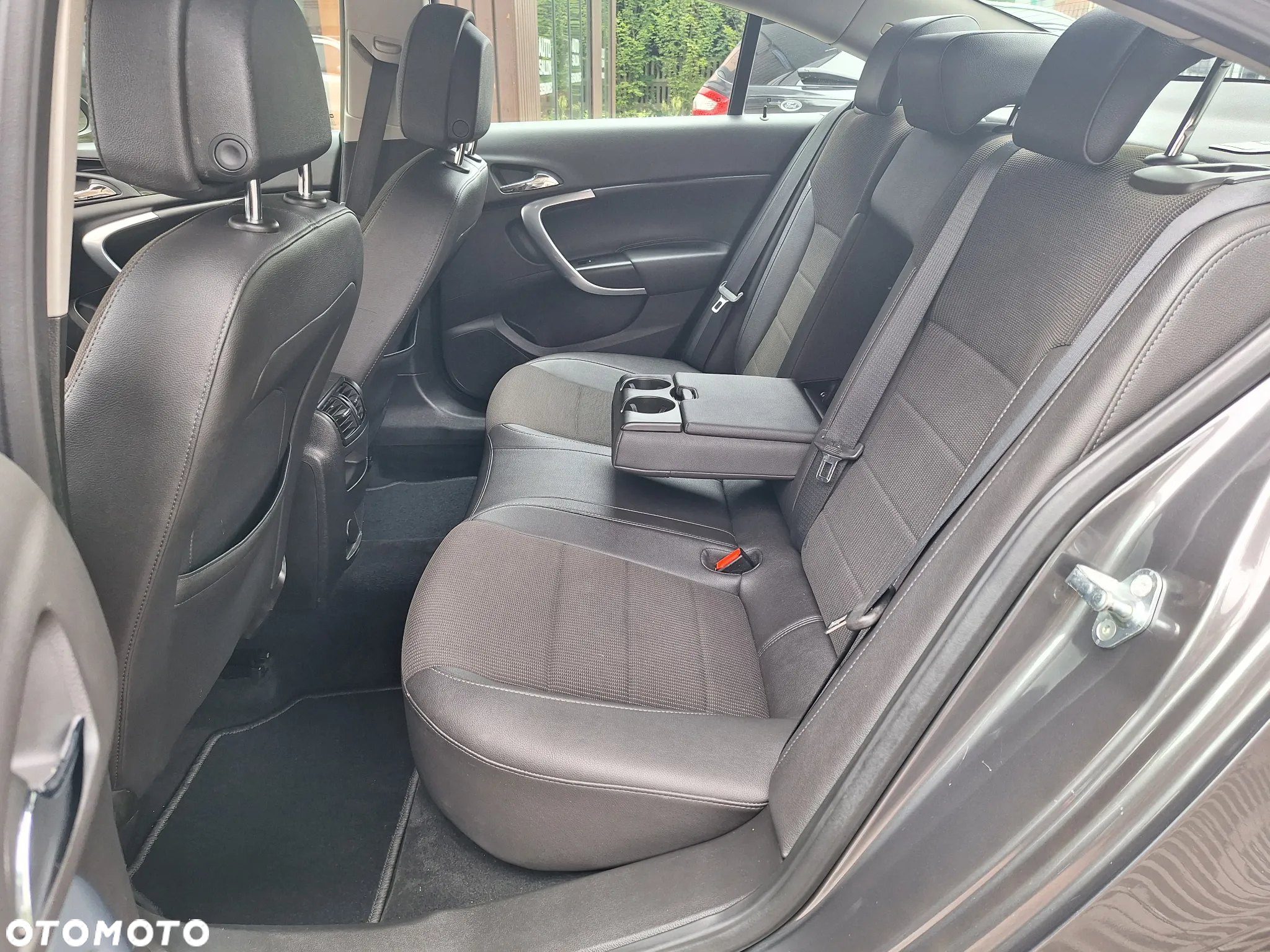 Opel Insignia 1.6 Turbo Cosmo - 14