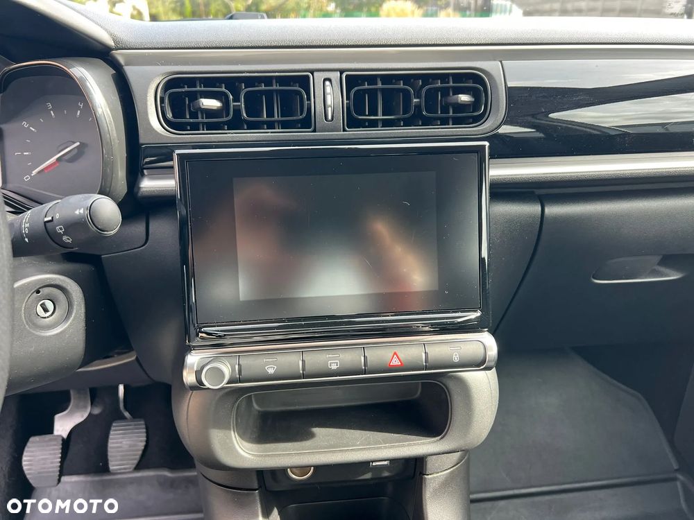 Citroën C3 BlueHDi 100 S&S FEEL - 24