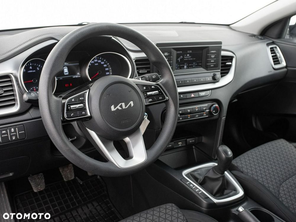 Kia Ceed - 7