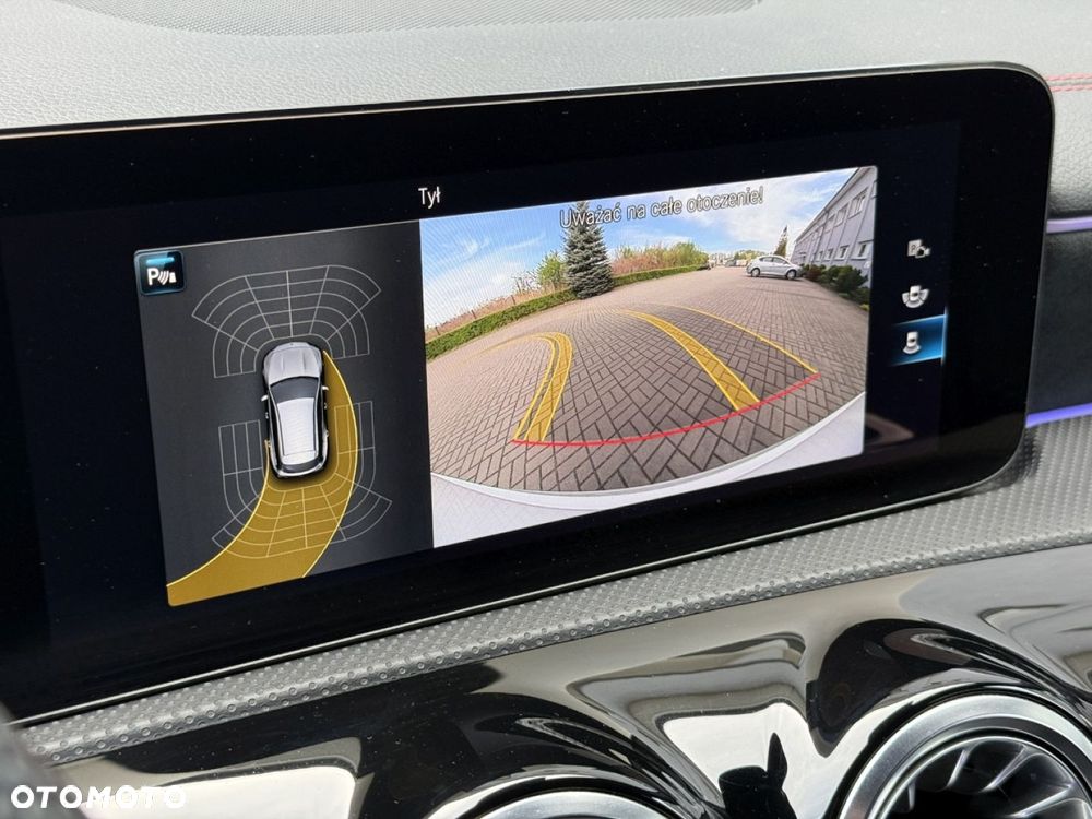 Mercedes-Benz CLA 200 AMG Line 7G-DCT - 22