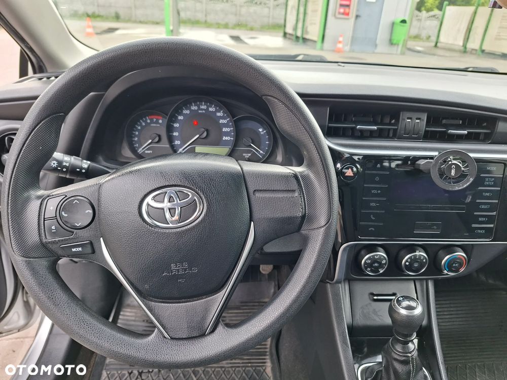 Toyota Corolla 1.33 Active - 6